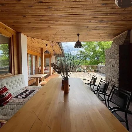 Heritage Ustikolina 度假居 *