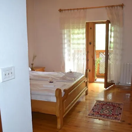 Heritage Ustikolina Tatil Evi *